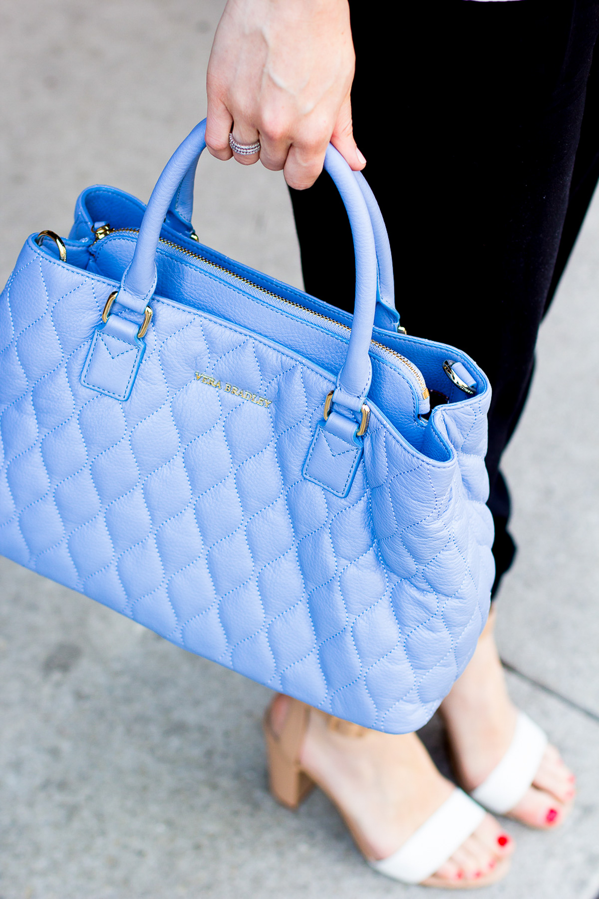 Vera Bradley Purse Top US Fashion Blogger How to style a blue purse 5