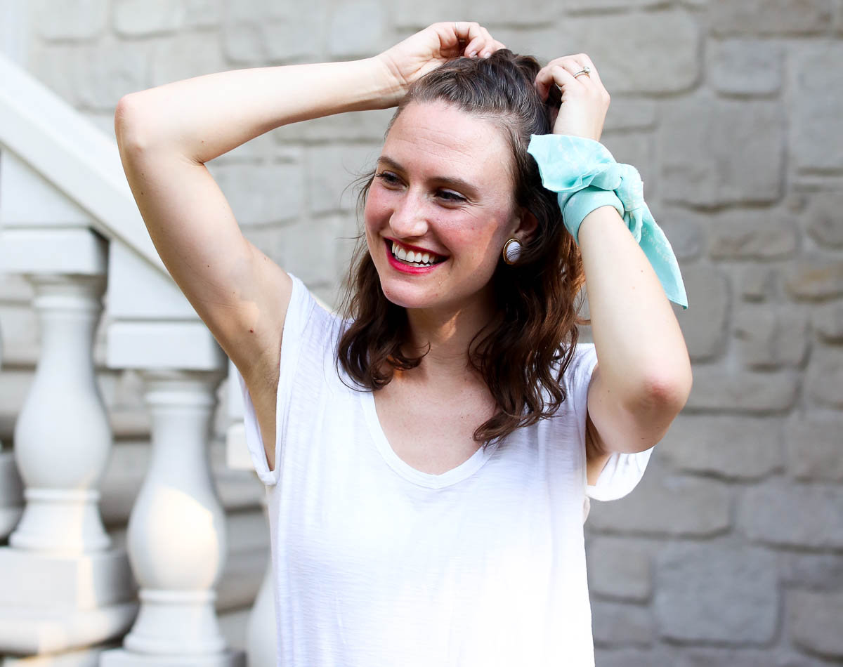 Black Jeans_How to wear a bandana_Jeans and heels_Top US fashion blogger-5