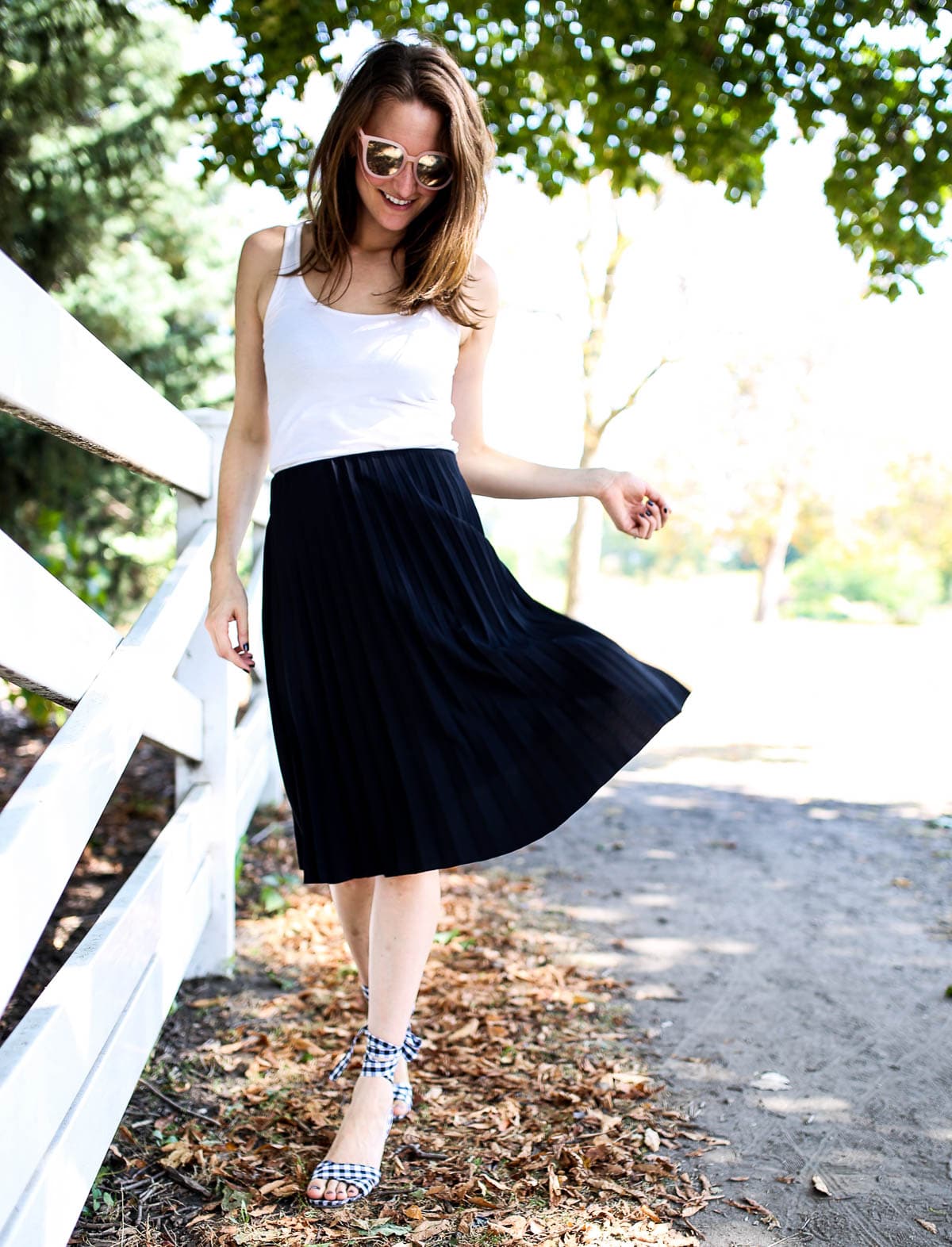 everlane pleated skirt