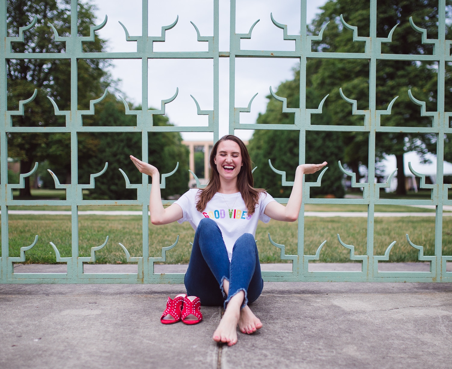 FRAME Le Skinny de Jeanne Triangle Hem Jeans | "Good Vibes" T-shirt | Vince Camuto Jorlyn Mules | Isn't That Charming