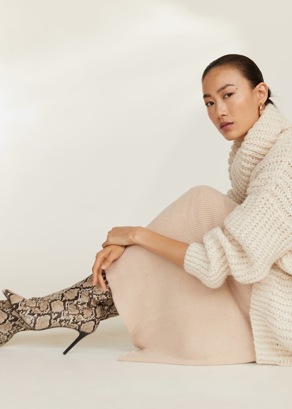 styling snakeskin boots