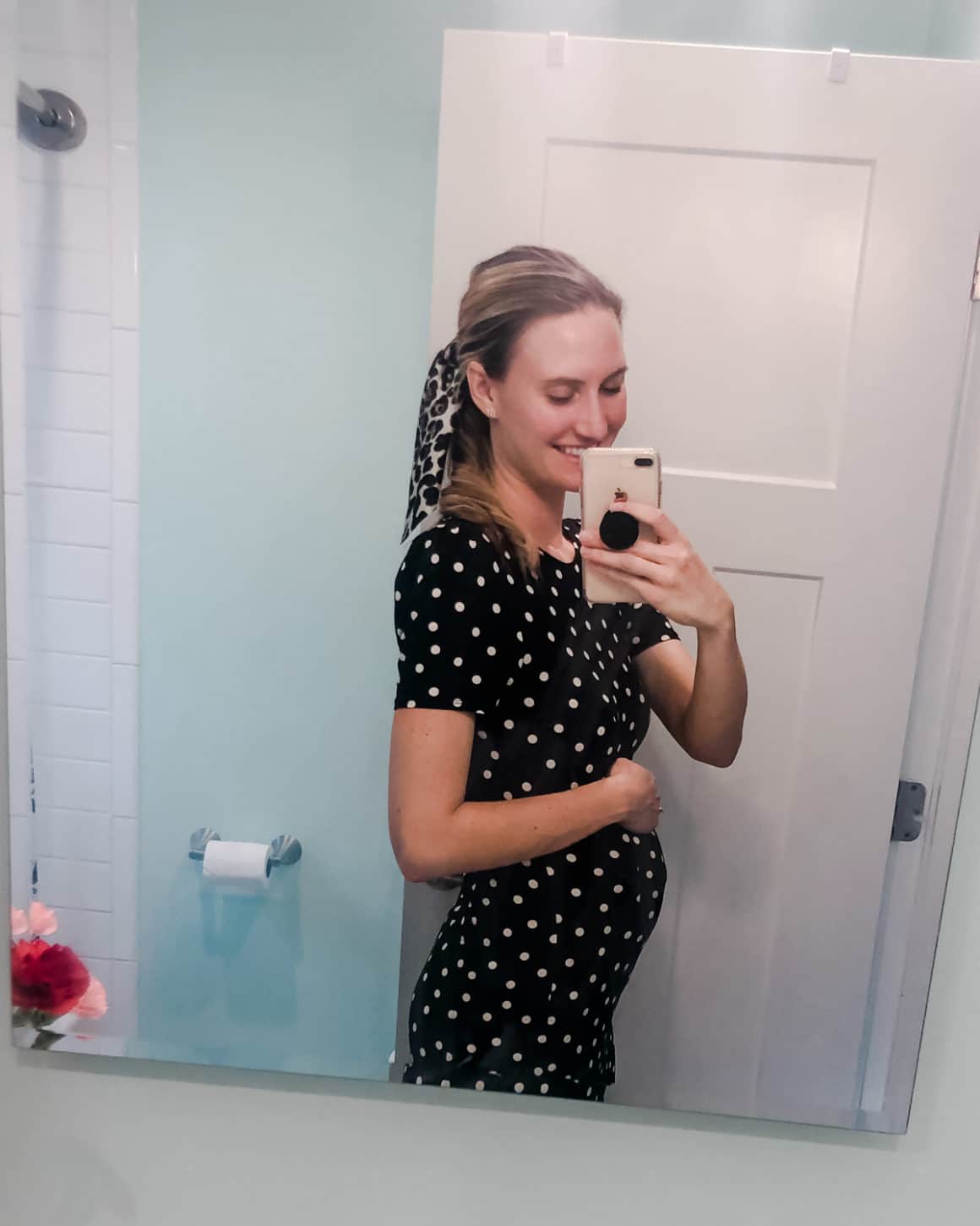 Little baby bump mirror selfie Little baby bump mirror selfie