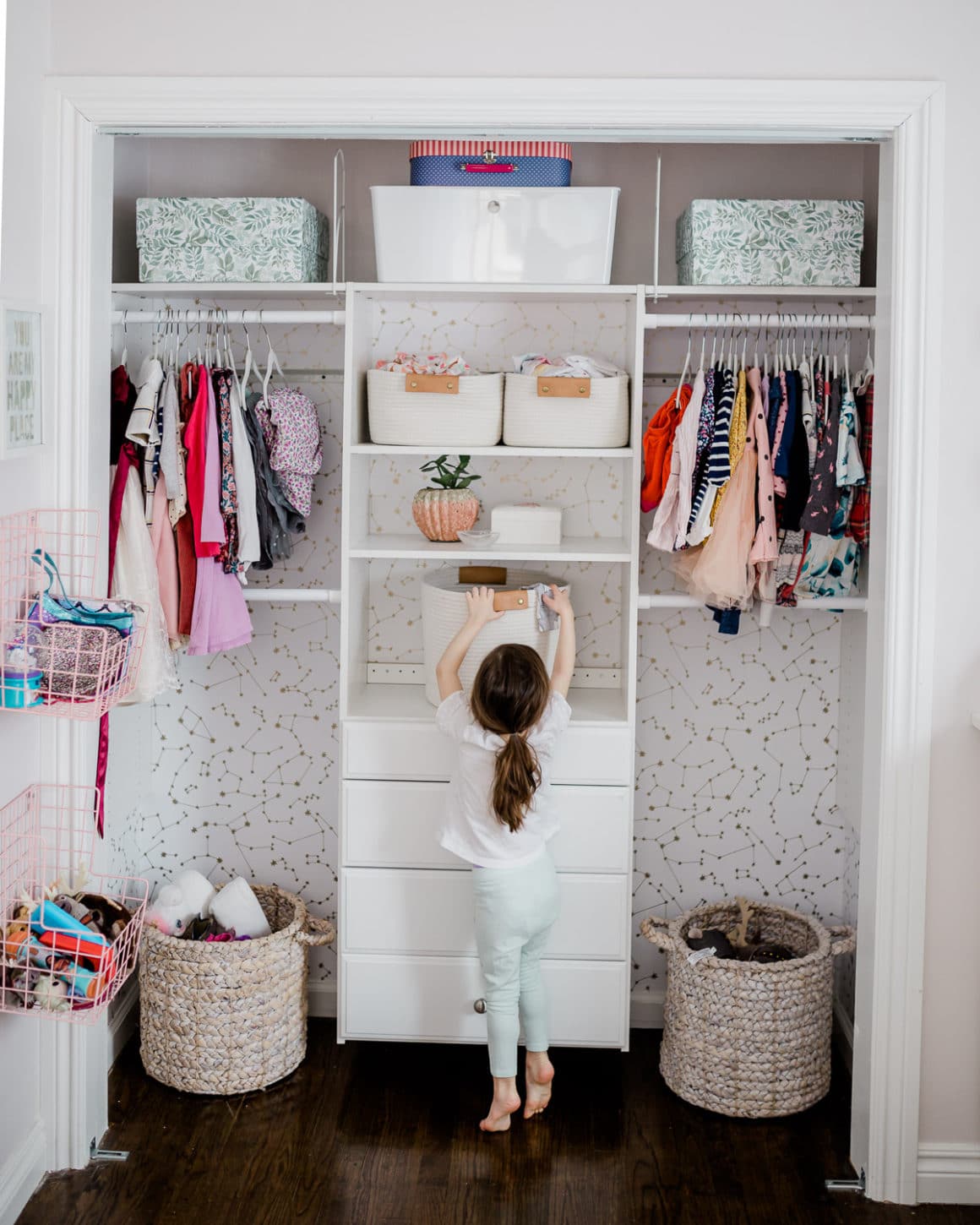 Minimalist Kid's Closet